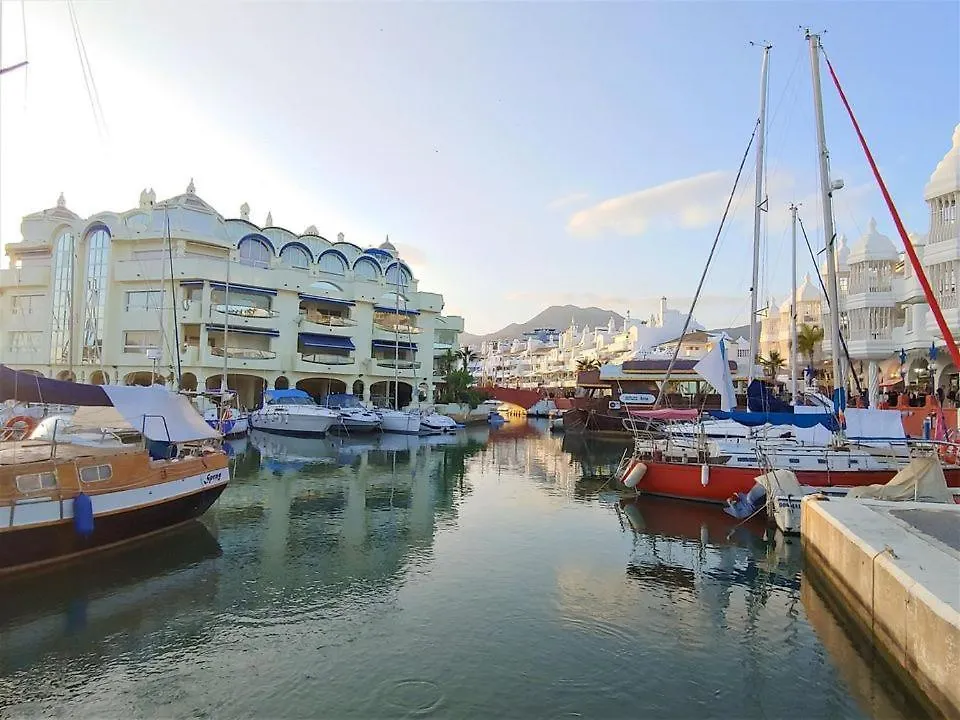 Luxury 7 Bedroom Villa Heated Pool Hot Tub 5 Mins From The Beach Sleeps 16 Benalmádena