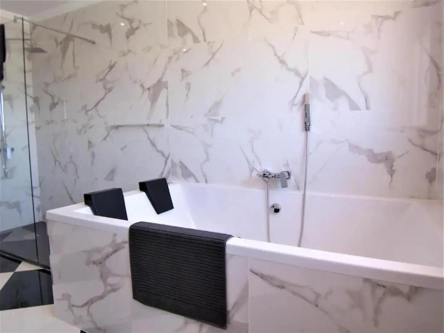 Luxury 7 Bedroom Villa Heated Pool Hot Tub 5 Mins From The Beach Sleeps 16 Benalmádena İspanya