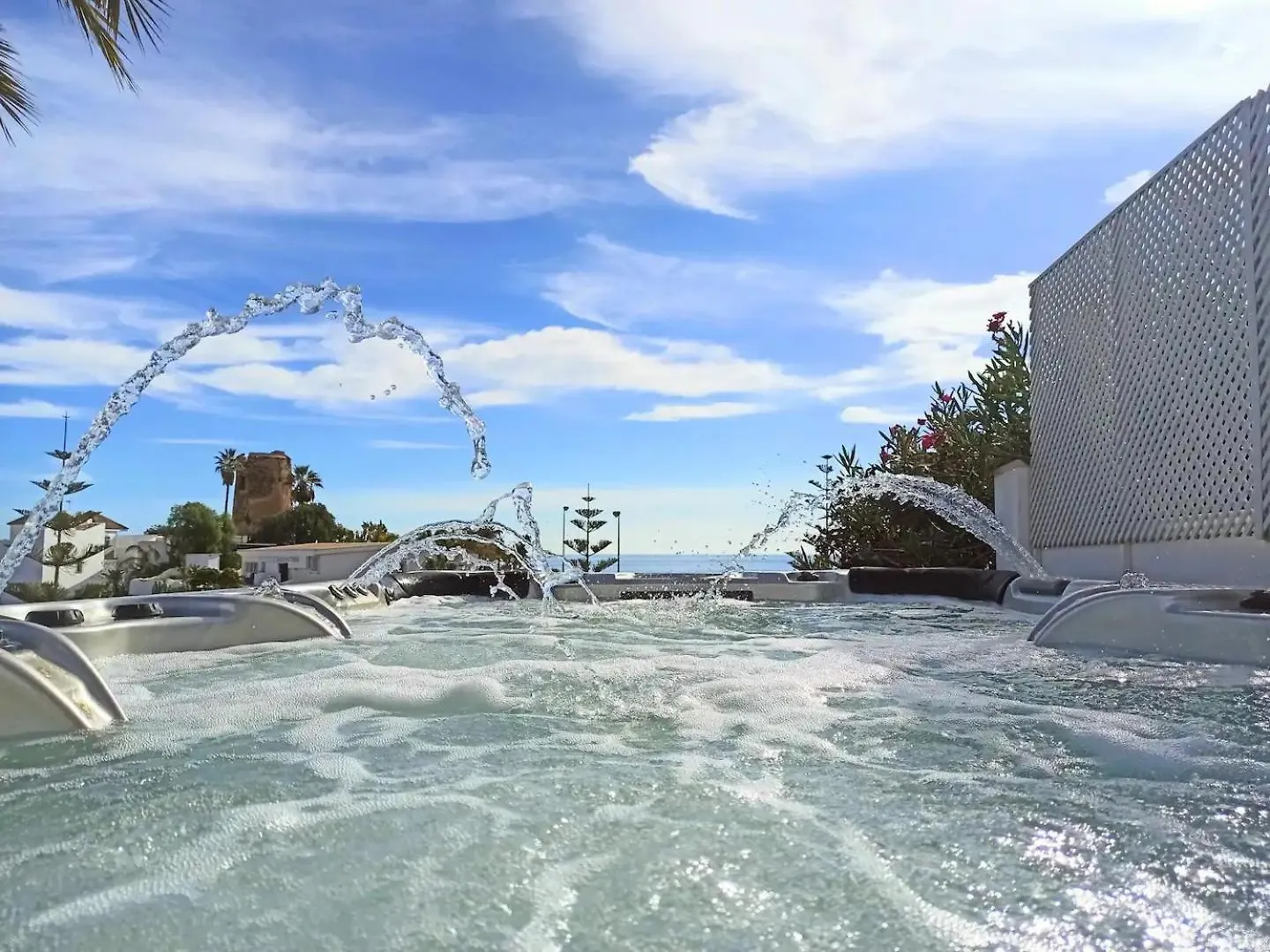 Luxury 7 Bedroom Villa Heated Pool Hot Tub 5 Mins From The Beach Sleeps 16 Benalmádena